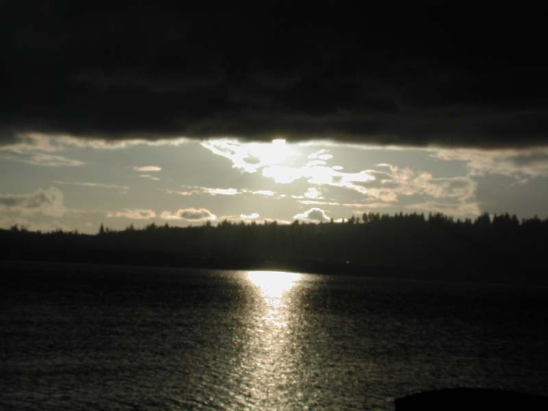 Dock sun on water 1.jpg 31.7K